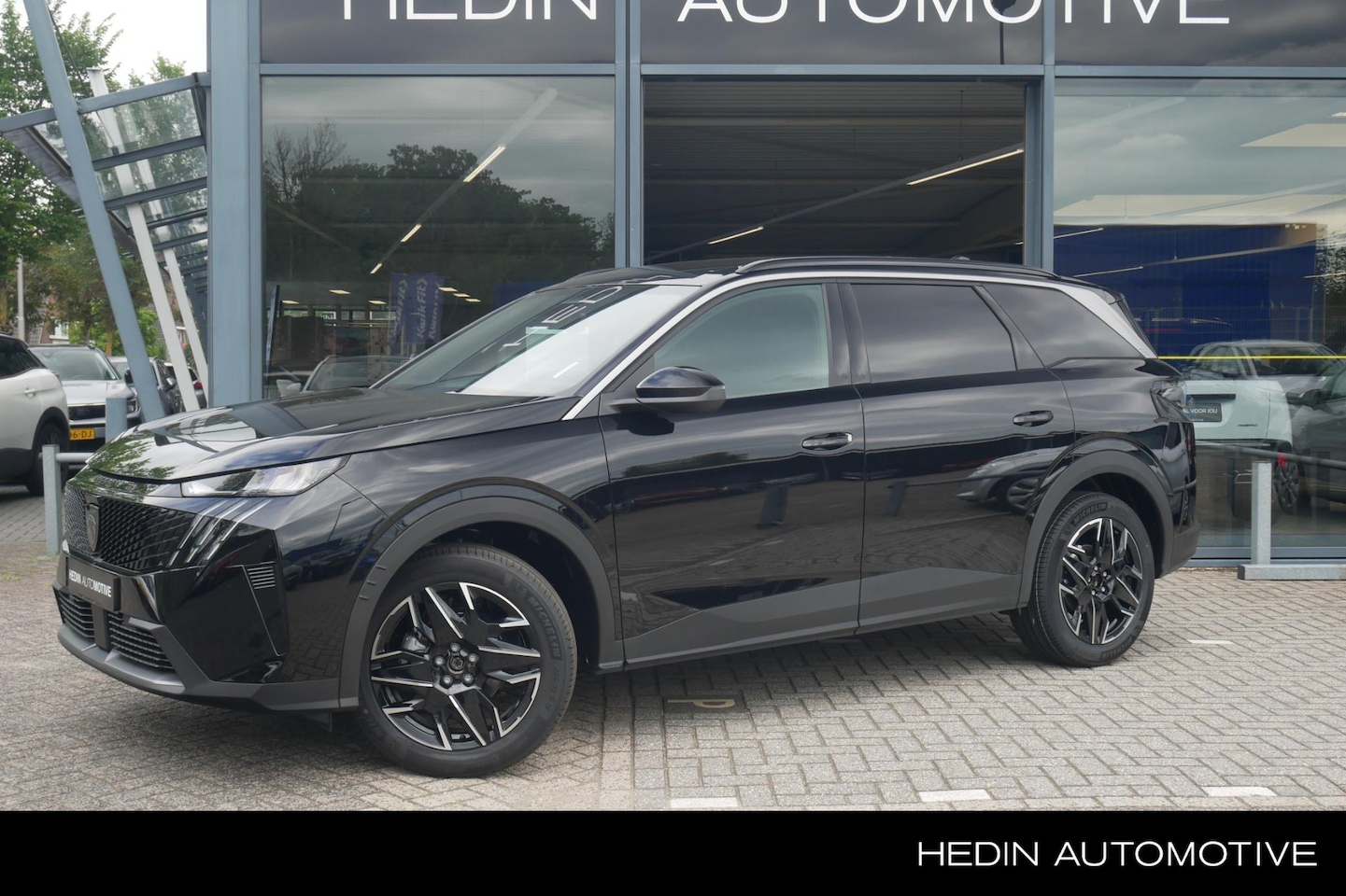 Peugeot 5008 - Allure Hybrid 145PK | Keyless entry/start | Navigatie | 7 zitter | Climate voor+achter | C - AutoWereld.nl