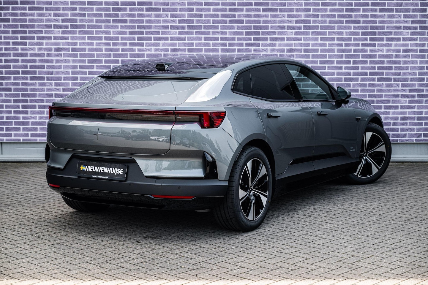 Polestar 4 - Long Range Single motor Prime 100 kWh | Prime | Harman Kardon | Panoramadak | Adaptieve Cr - AutoWereld.nl