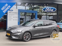 Ford Focus Wagon - 125PK ST-LINE BUSINESS TREKHAAK WINTERPACK AD-CRUISE 18"LM-VELGEN KEYLESS P-SENSOREN