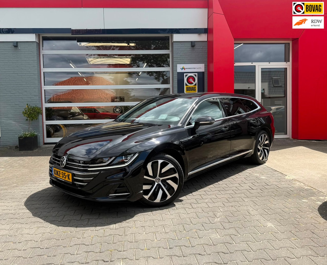 Volkswagen Arteon Shooting Brake - 1.4 TSI eHybrid R-Line Business 1.4 TSI eHybrid R-Line Business+ - AutoWereld.nl