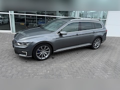 Volkswagen Passat Variant - 1.4 TSI GTE Connected Series Plus