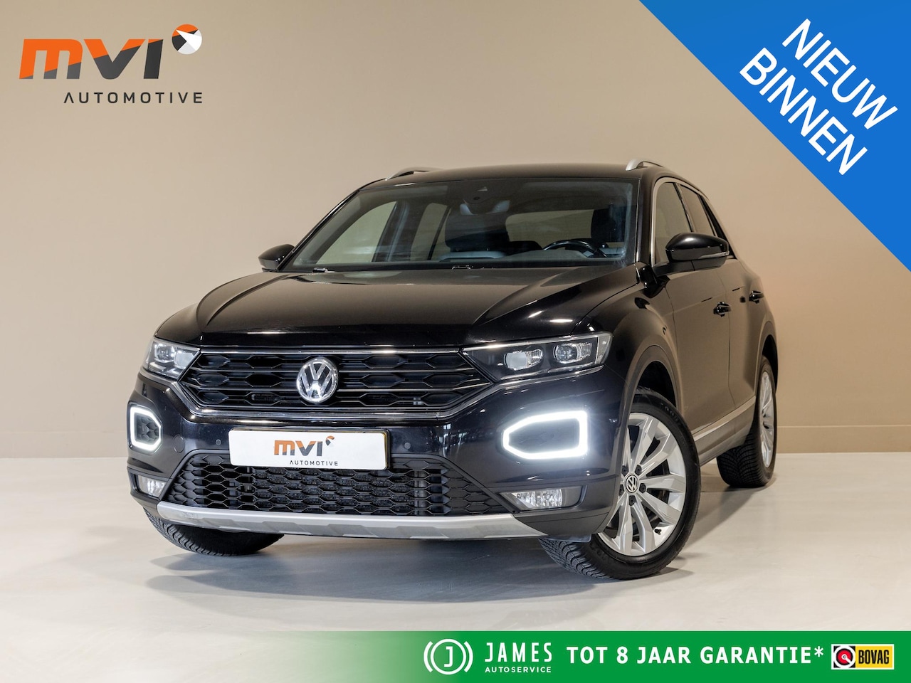 Volkswagen T-Roc - 1.5 TSI Sport 150pk / Stoelverwarming / Airco / Navigatie / Adaptieve cruise control / App - AutoWereld.nl