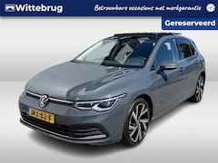 Volkswagen Golf - 1.4 eHybrid Style / AUTOMAAT/ PANO/ TREKHAAK/ STANDKACHEL/ ACC/ PARK.SENSOR.V+A/ CAMERA/ M