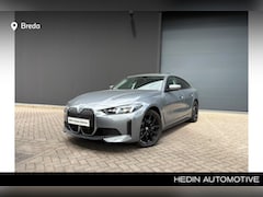 BMW i4 - eDrive35 70 kWh | Comforttoegang | Glasdak elektrisch | Stoelverwarming bestuurder/passagi