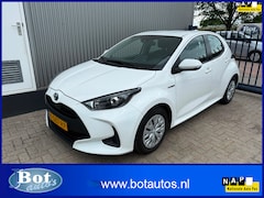 Toyota Yaris - 1.5 Hybrid Active / 1E EIGENAAR / NAVIGATIE / NIEUW MODEL / CLIMATE / ACHTERUITRIJCAMERA /