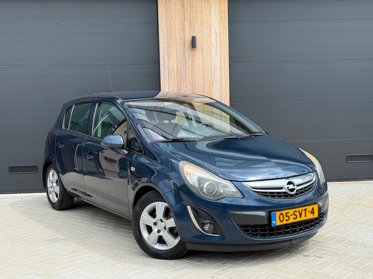 Opel Corsa - 1.3 CDTi EcoFlex S/S Cosmo 5D NAVI AIRCO STUURVERWARMING - AutoWereld.nl