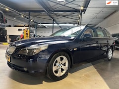 BMW 5-serie Touring - 523i Executive/Trekhaak/Leder/Navi/Apk nieuw bij aflevering