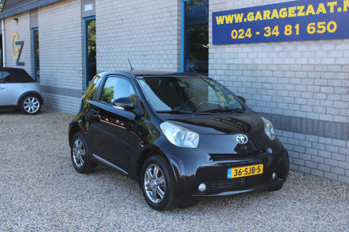 Toyota iQ - 1.0 VVTi Aspiration Airco - AutoWereld.nl
