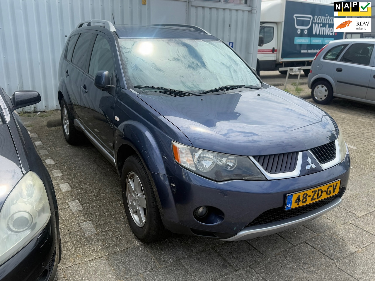 Mitsubishi Outlander - 2.4 Intro Edition 2WD 2.4 Intro Edition 2WD - AutoWereld.nl