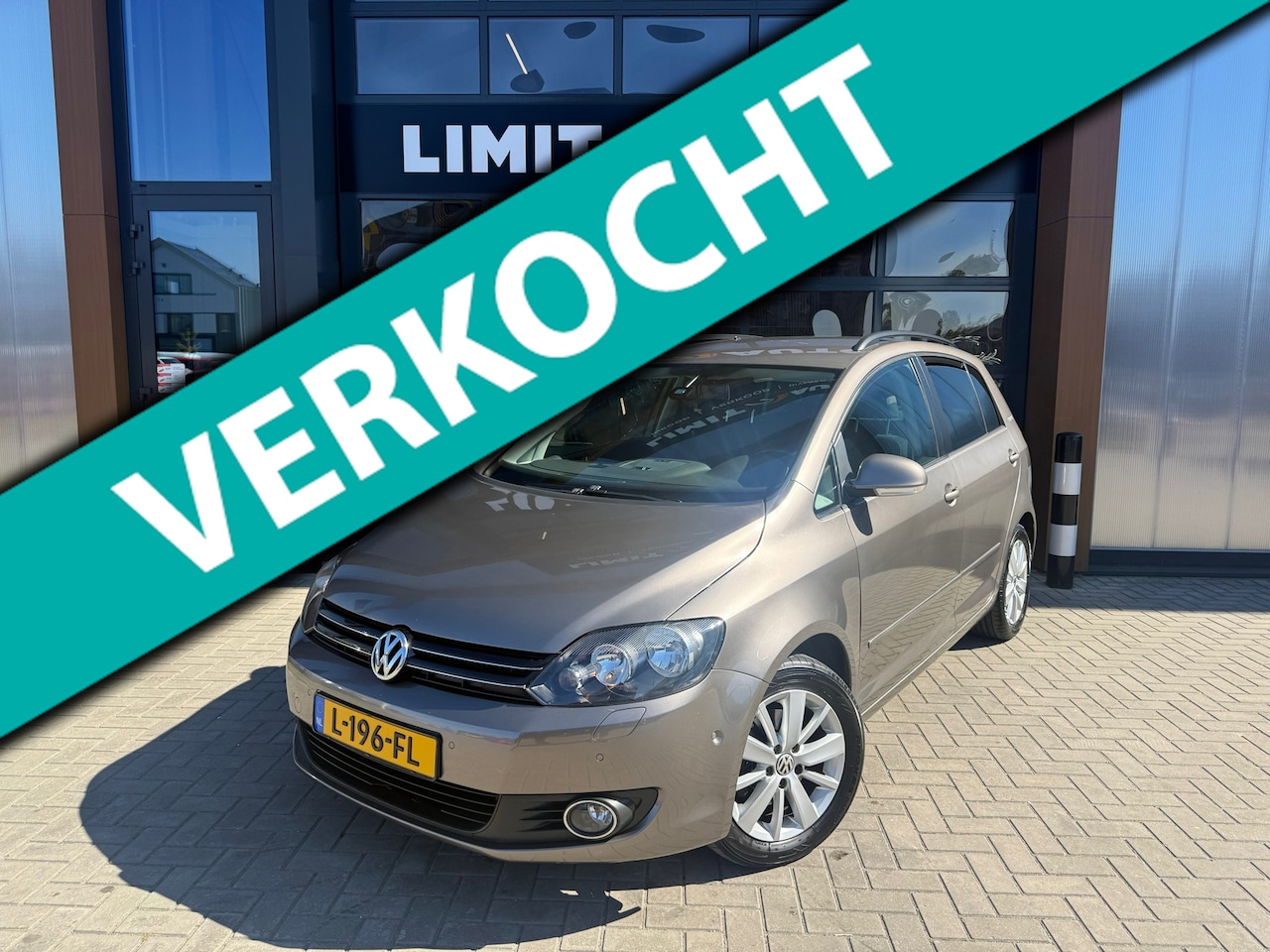 Volkswagen Golf Plus - 1.4 TSI Highline Aut/Climate/Pdc.v+a/Cruise/St.verwarming/El.ramen/Lmv/Apk - AutoWereld.nl