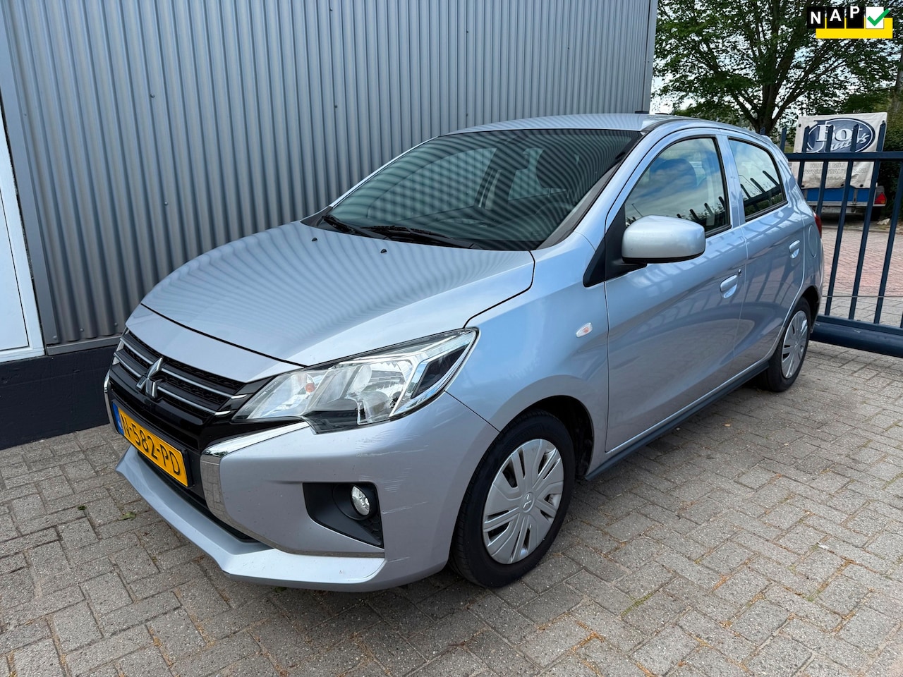 Mitsubishi Space Star - 1.2 Cool+ / 14X SPACE STAR OP VOORRAAD / 1E EIGENAAR / AIRCO / APPLE CARPLAY / ELEK. PAKKE - AutoWereld.nl