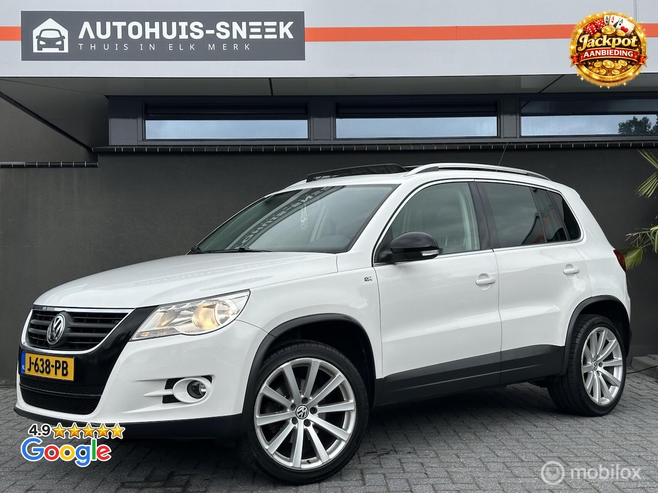 Volkswagen Tiguan - 2.0 TSI 4Motion|R-Line|Pano|Automaat - AutoWereld.nl