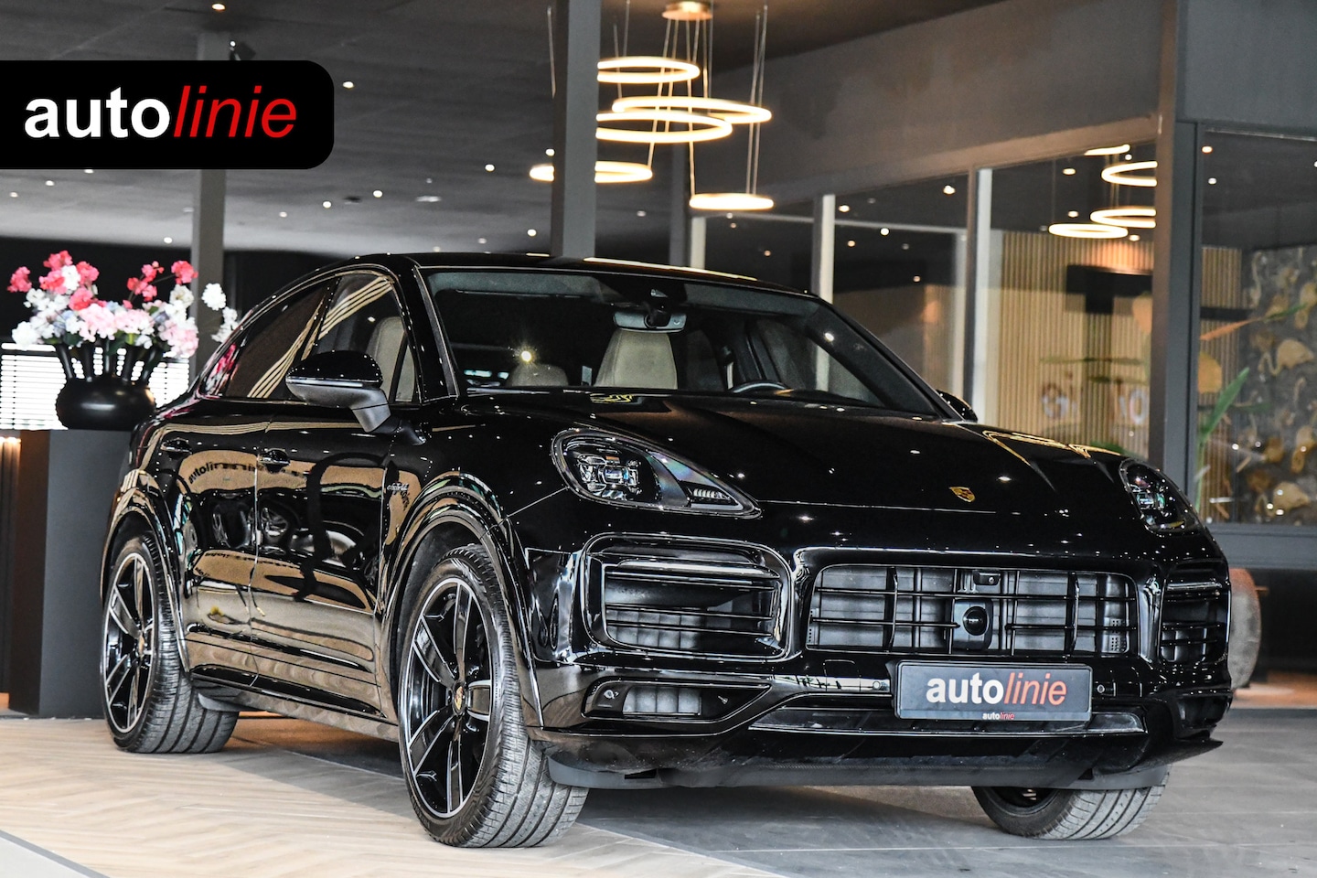 Porsche Cayenne Coupé - 3.0 E-Hybrid Sport Design Platinum, Chrono, Luchtv, Sportuitl, Pano, Softcl, ACC,360,Koeli - AutoWereld.nl