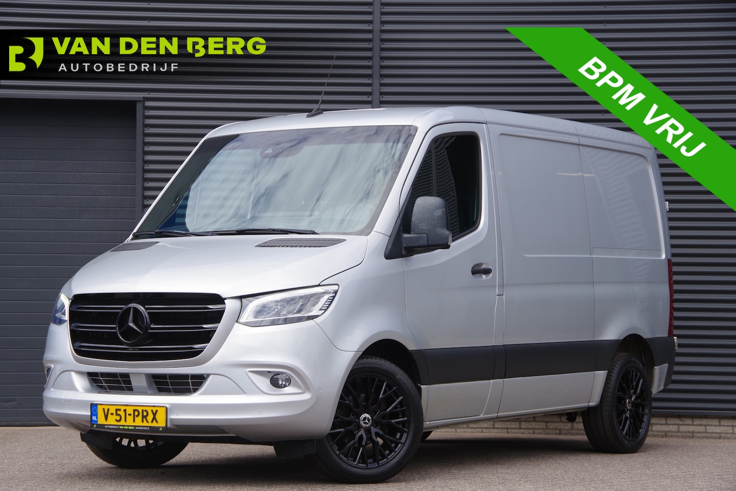 Mercedes-Benz Sprinter - 317 1.9 CDI L1H1 RWD AUT. LED, ADAPT. CRUISE, MBUX 10'', GEV. STOEL, CAMERA, NAVI, CLIMA, - AutoWereld.nl