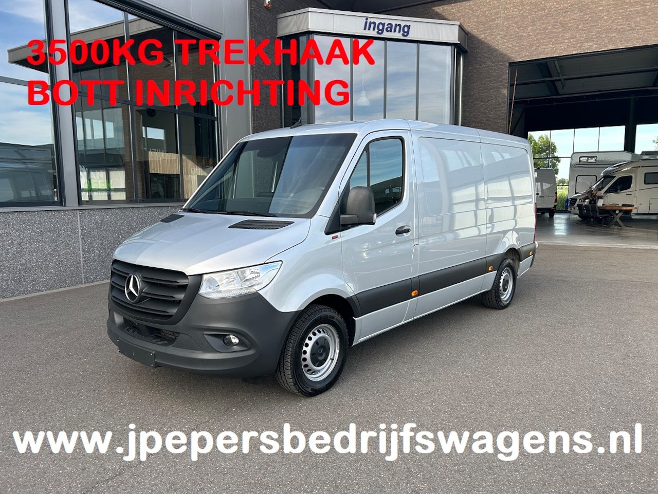 Mercedes-Benz Sprinter - 315 CDI L2 H1 RWD 3500KG Trekhaak / BOTT Inrichting / MBUX 10.25 / Navigatie / Cruise cont - AutoWereld.nl