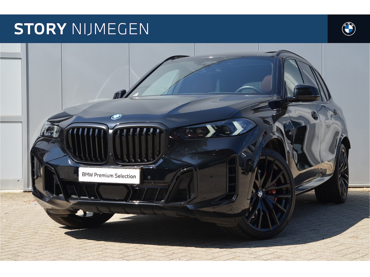BMW X5 - xDrive50e M Sport Automaat / Panoramadak / Trekhaak / Parking Assistant Professional / Com - AutoWereld.nl