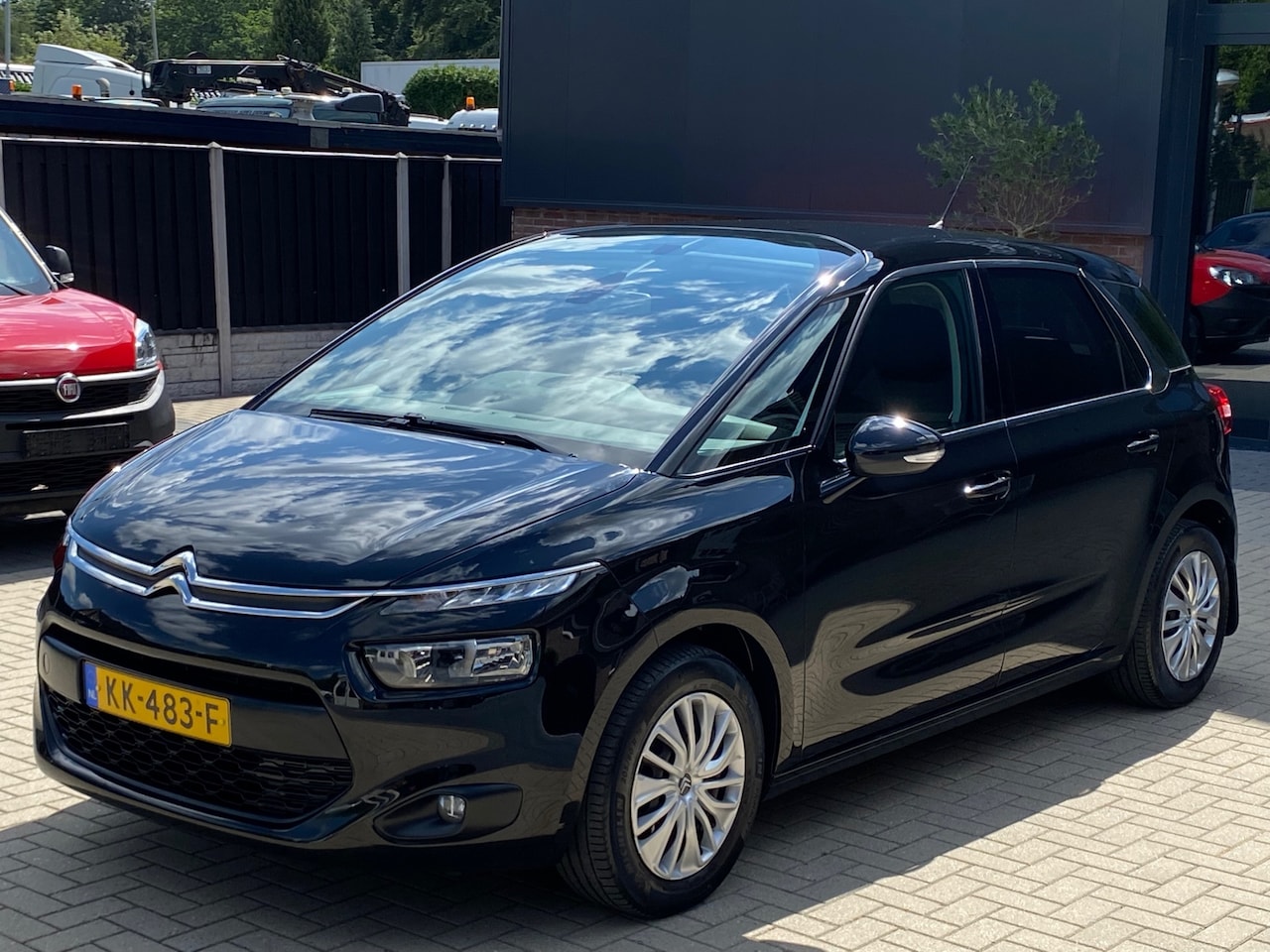 Citroën C4 Picasso - 1.2 PureTech NIEUWSTAAT NAVI CRUISE MASSAGE LED PDC CLIMA - AutoWereld.nl