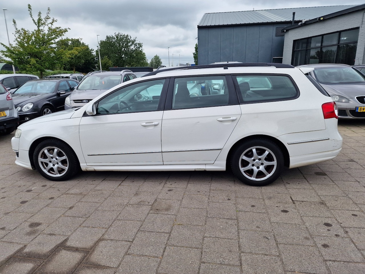Volkswagen Passat Variant - 1.6 TDI Comfortline BlueMotion/Apk 16-11-2026 - AutoWereld.nl