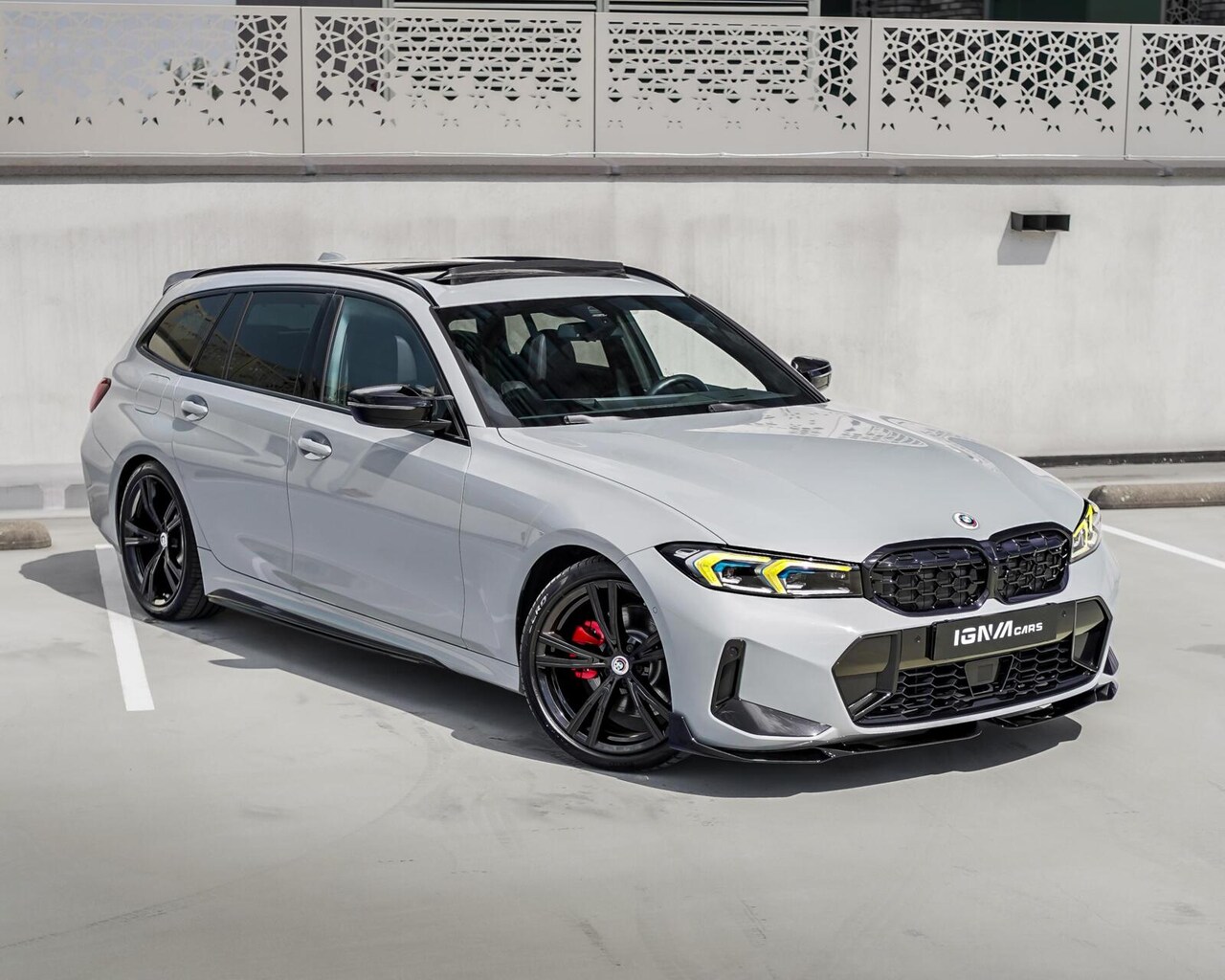 BMW 3-serie Touring - 330e 330e - AutoWereld.nl