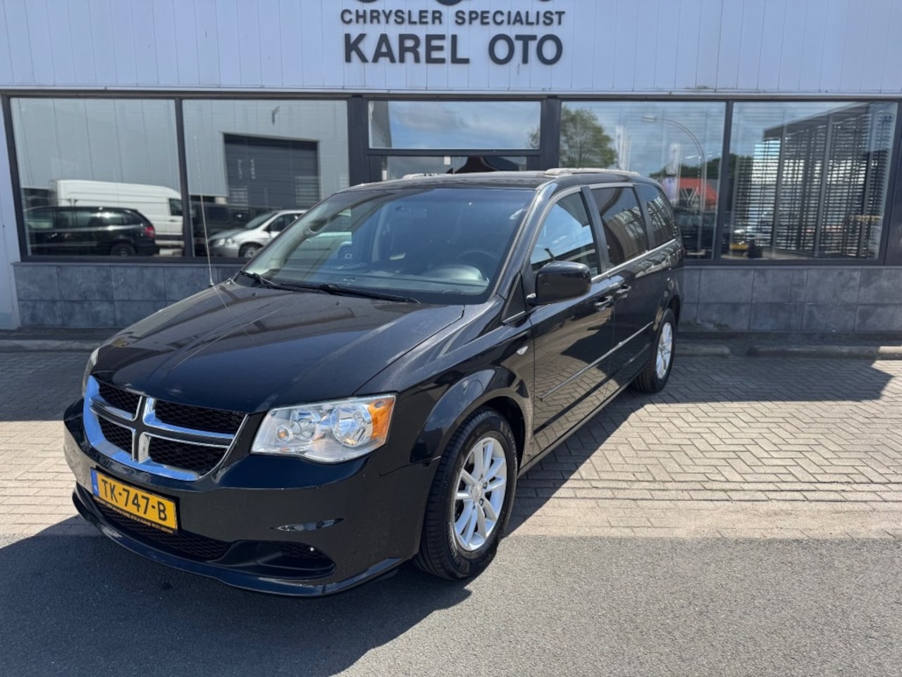 Chrysler Town and Country - 3.6 TOURING - AutoWereld.nl