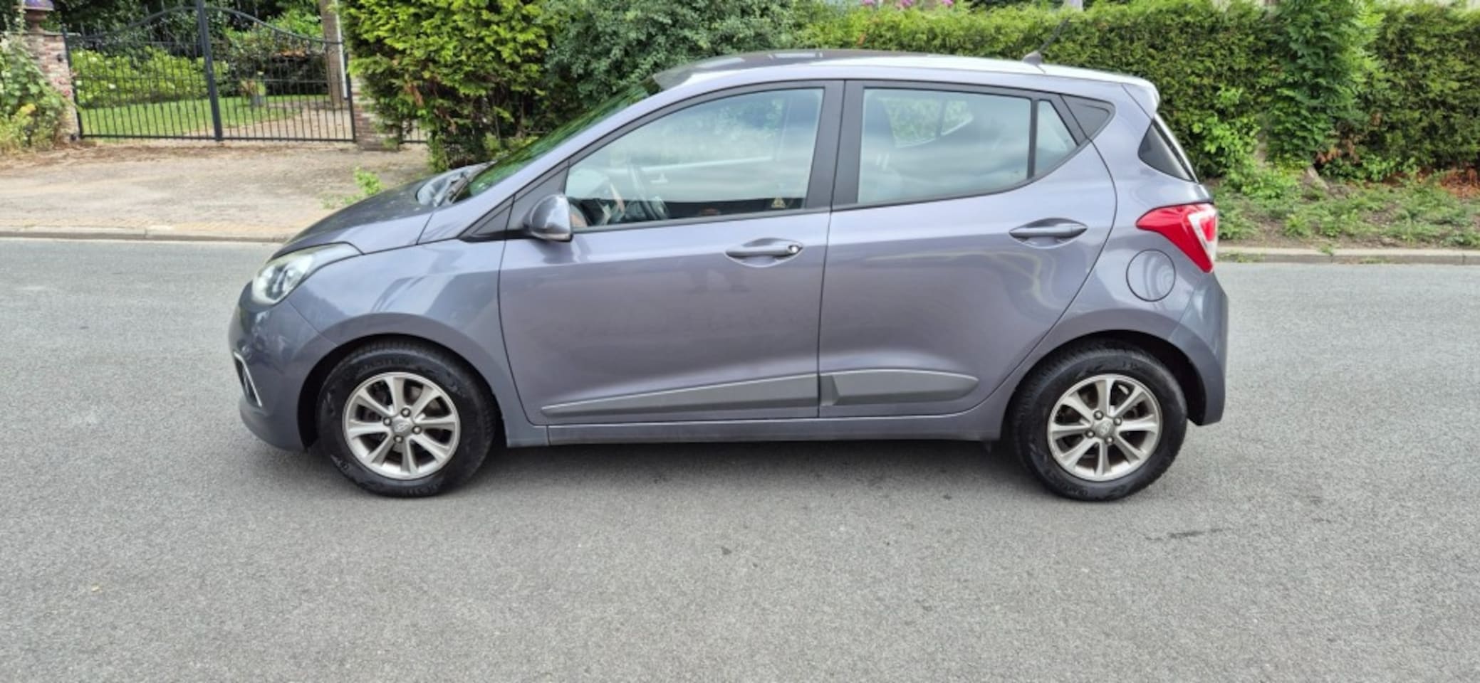 Hyundai i10 - 1.0 I-Motion*apple carplay*android auto*cruise control*airco* - AutoWereld.nl