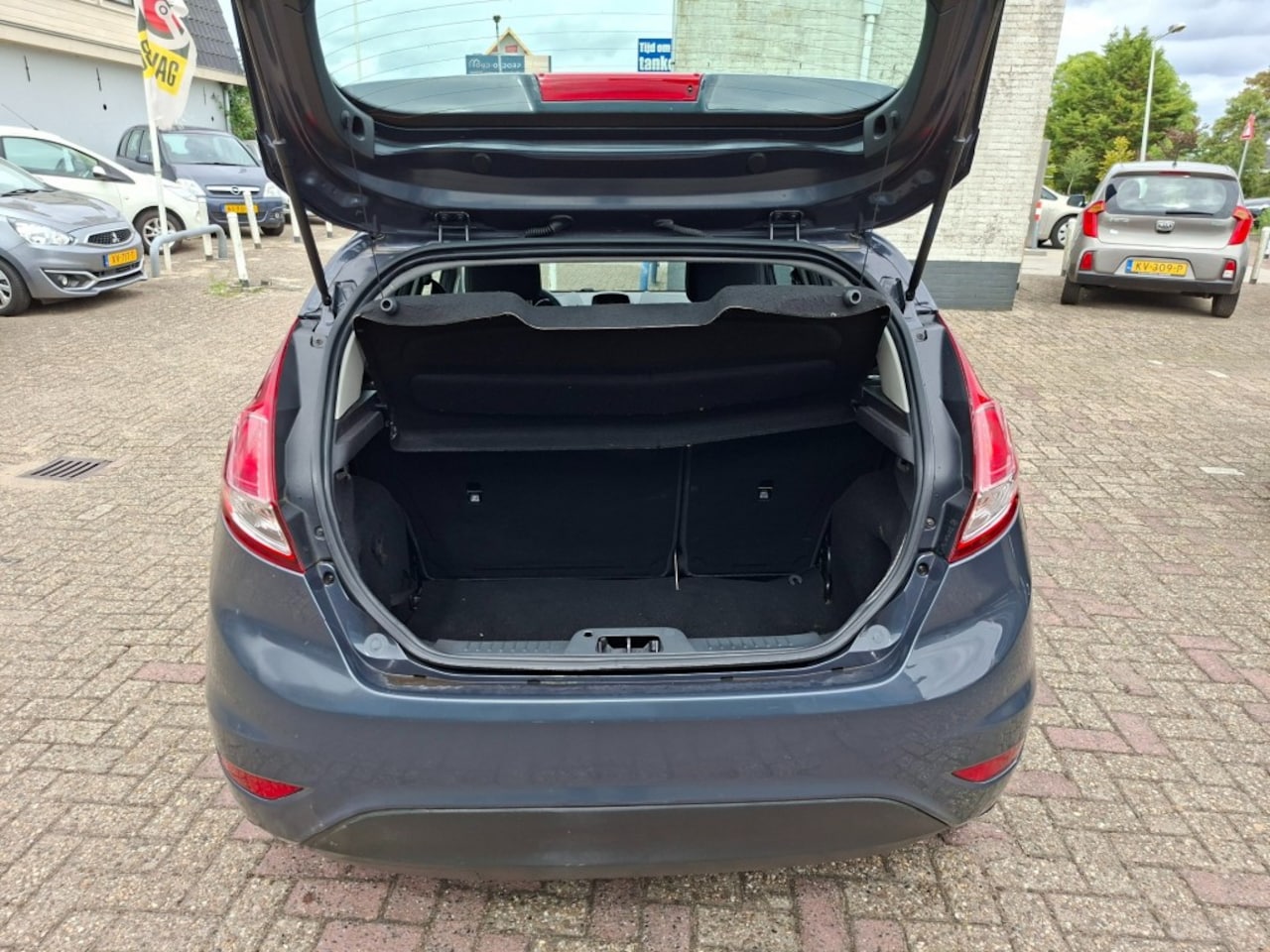 Ford Fiesta - 1.0 Style RADIO-CD/AIRCO/ELEC.RAMEN VOOR/CENTR.VERGR.