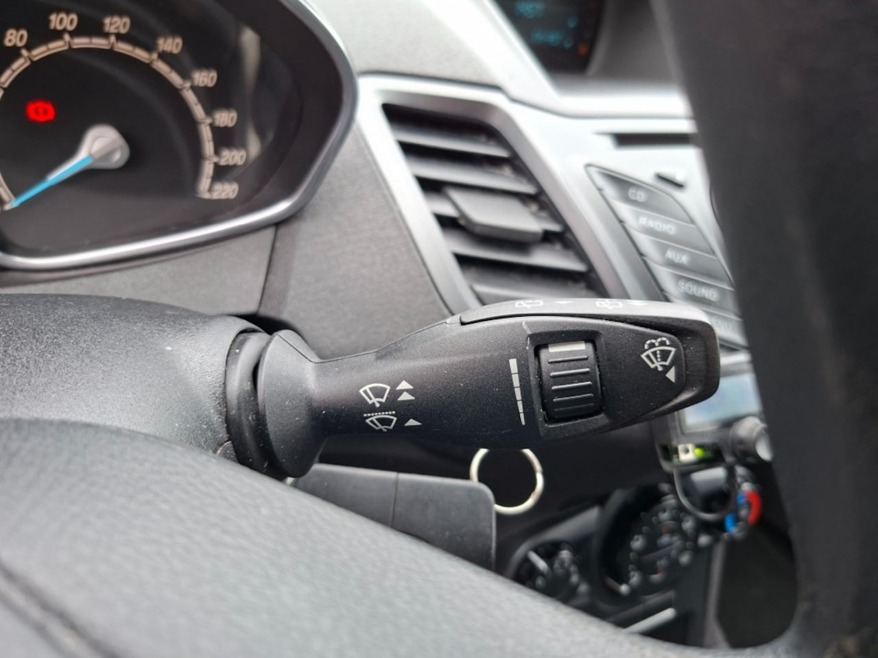 Ford Fiesta - 1.0 Style RADIO-CD/AIRCO/ELEC.RAMEN VOOR/CENTR.VERGR.
