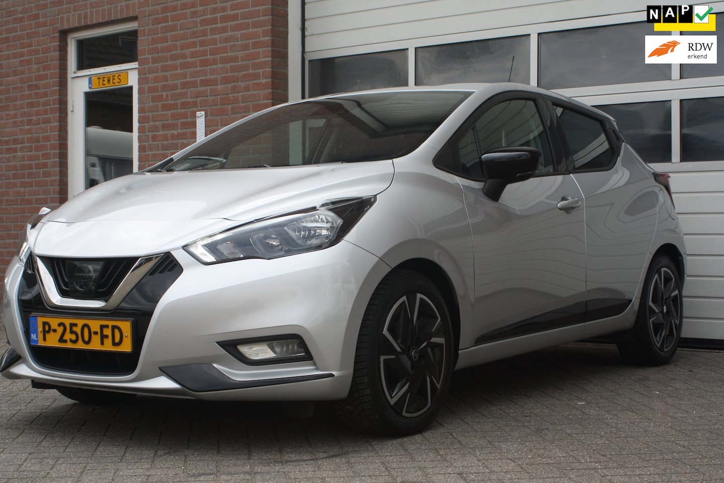 Nissan Micra - 1.0 IG-T N-Design GARANTIE, Airco, Onderhoud Boekje, 5 Deurs, Getint Glas, Spraak, Line As - AutoWereld.nl