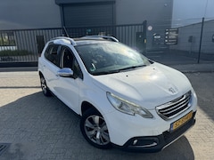 Peugeot 2008 - 1.6 e-HDi Allure Clima Sensor Navi Netjes