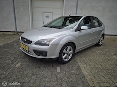 Ford Focus - 1.6-16V Titanium