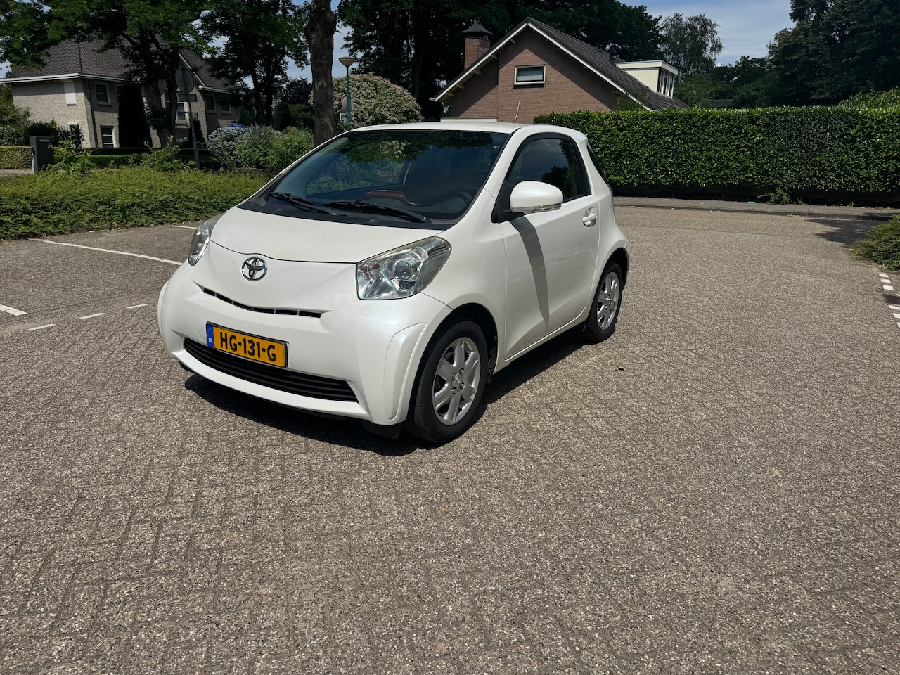 Toyota iQ - 1.0 VVTi Comfort - AutoWereld.nl