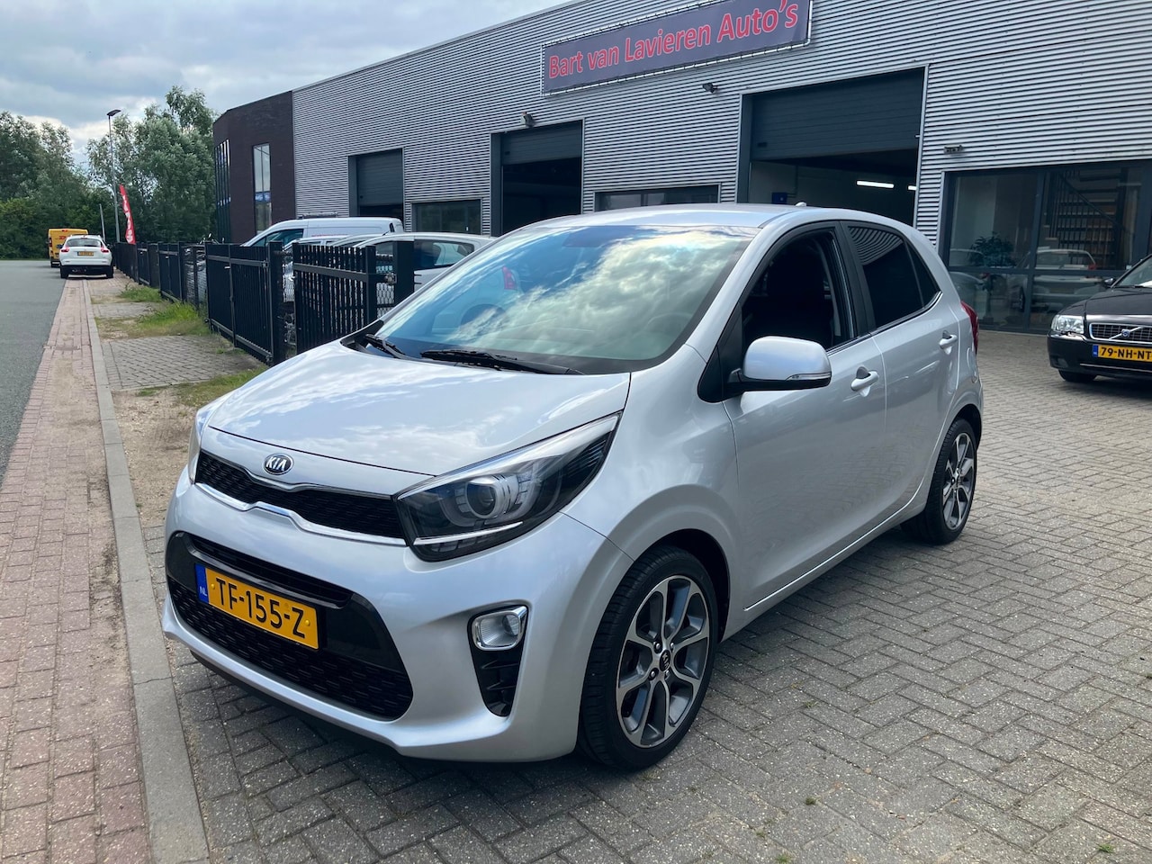 Kia Picanto - 1.0 CVVT Colour Edition 1.0 CVVT Colour Edition - AutoWereld.nl
