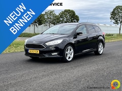 Ford Focus Wagon - 1.0 Titanium Edition Clima, cruise, stoel-stuur verwarming, pdc, blindspot