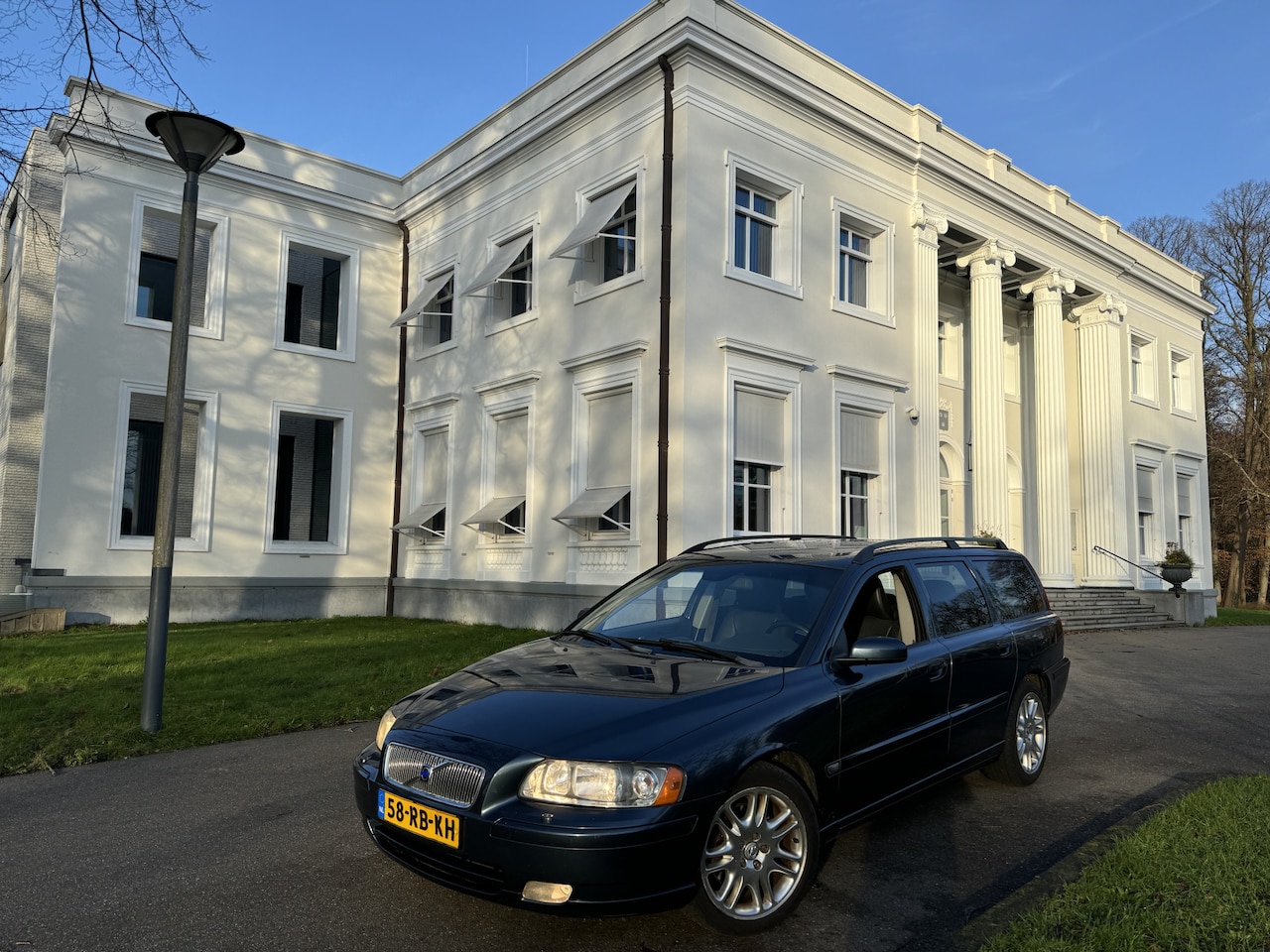 Volvo V70 - 2.5T AUT, VOLLEDER, EDITION 2 - AutoWereld.nl