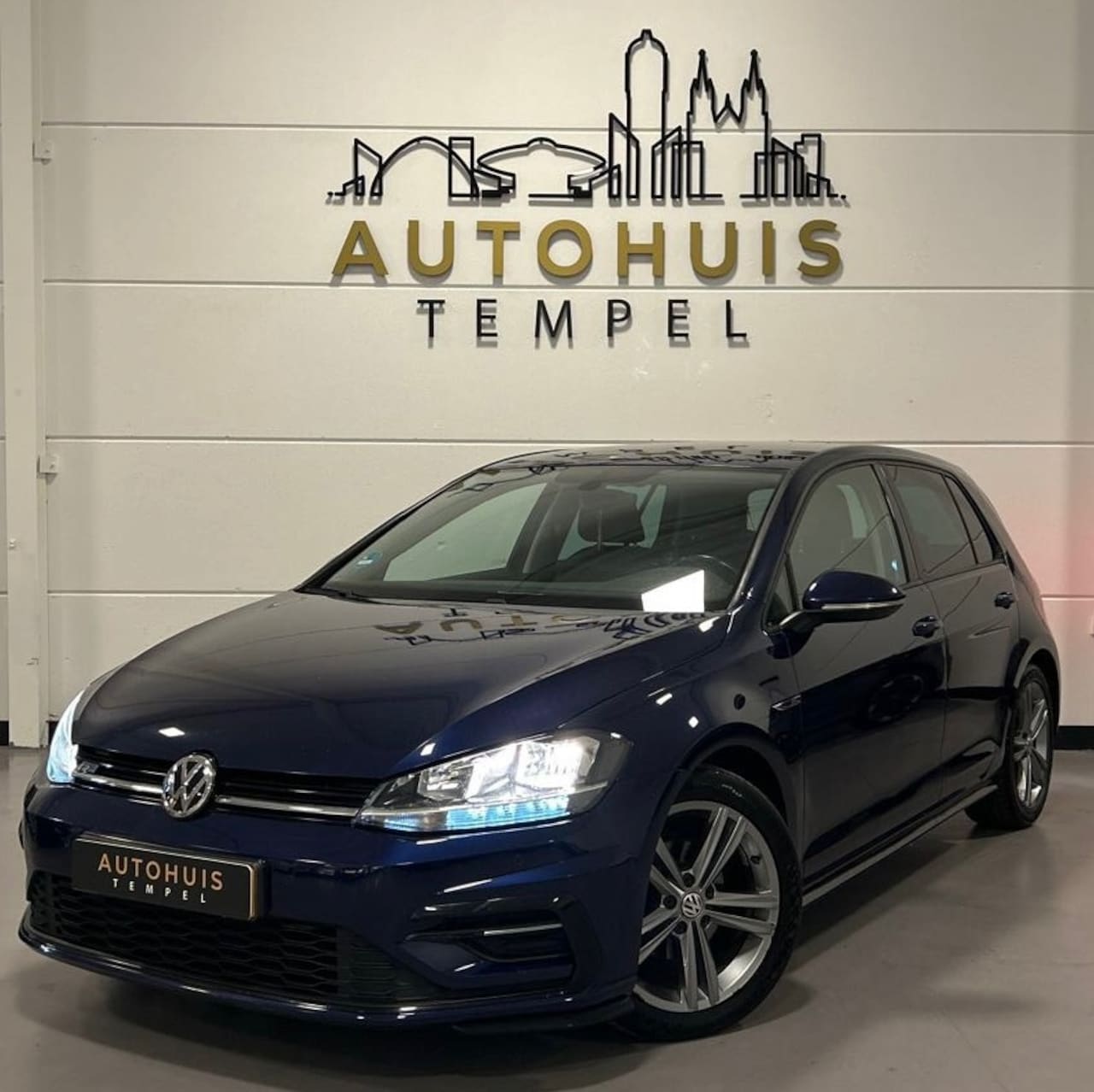 Volkswagen Golf - 1.0 TSI Highline Business R Nap 1E Eigenaar Dealer Onderhouden Virtual Facelift Cruise Cli - AutoWereld.nl