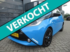 Toyota Aygo - 1.0 VVT-i x-cite / Airco / Camera / Cruise Control