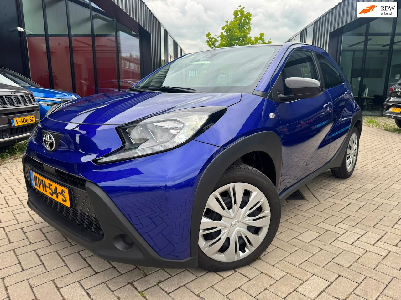 Toyota Aygo X - 1.0 VVT-i Automaat Camera Keyless Clima - AutoWereld.nl