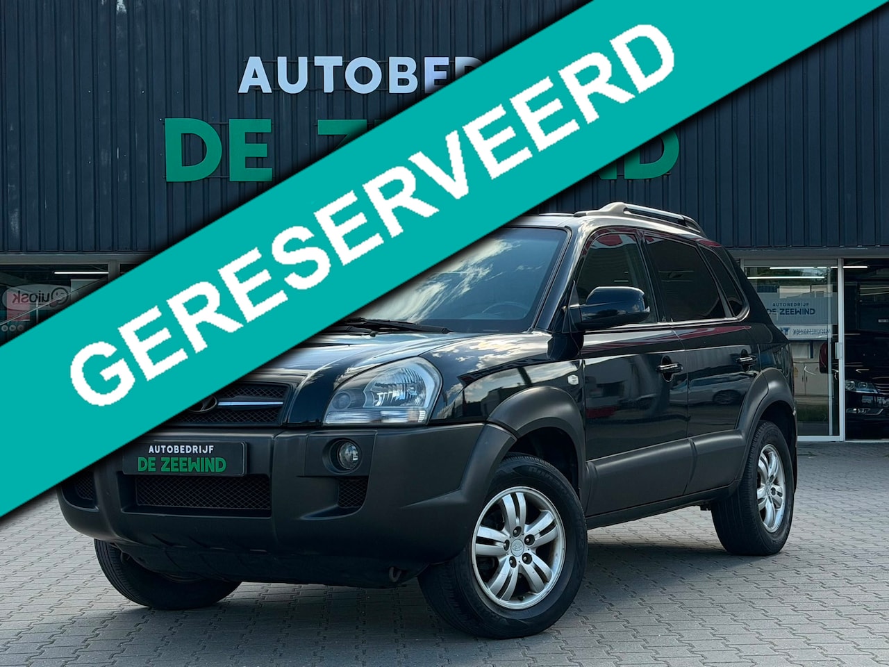 Hyundai Tucson - 2.0i Style World Cup edition|leer|trekhaak|Rijklaar - AutoWereld.nl