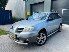 Mitsubishi Outlander Sport - 2.0 Invite+