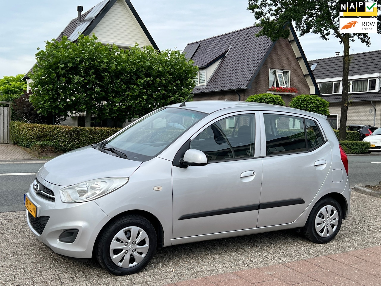 Hyundai i10 - 1.1 Exclusive 94.000 km NL-AUTO-NAP - AutoWereld.nl
