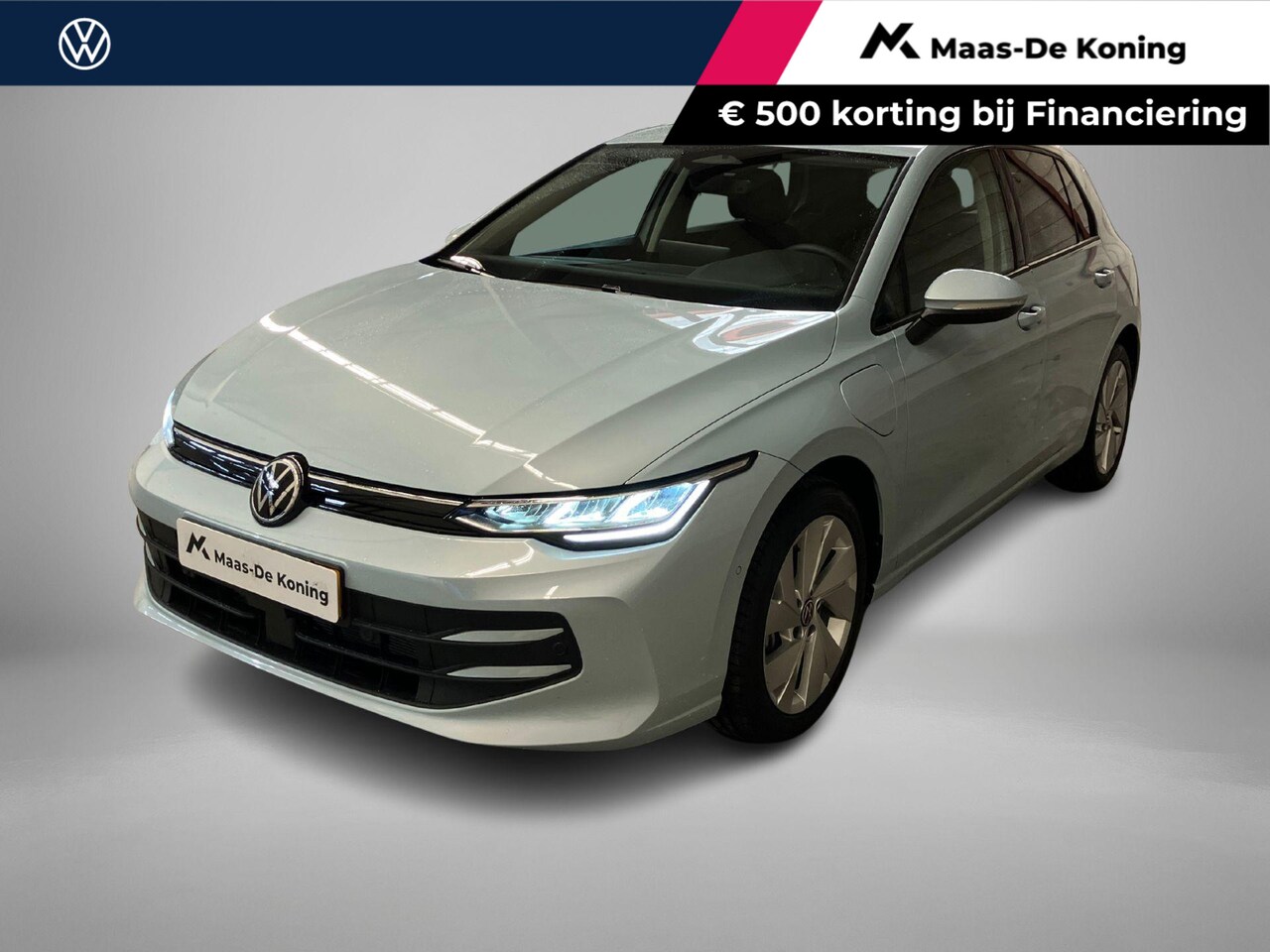 Volkswagen Golf - 1.5eHybrid 204pk Life Edition DSG · Apple/Android · Camera + Parkeersensoren · Dodehoeksen - AutoWereld.nl
