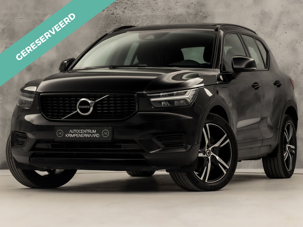 Volvo XC40 - 1.5 T5 Twin Engine R-Design 262Pk Automaat (PANORAMADAK, APPLE CARPLAY, HARMAN/KARDON, CAM - AutoWereld.nl