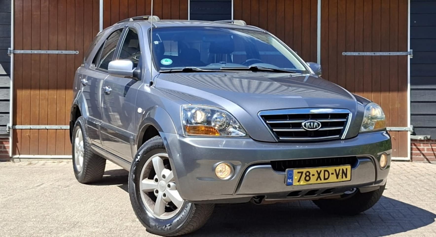Kia Sorento - 3.3 V6 Adventure | 4x4 | Trekhaak | Bluetooth | Achteruitrijcame - AutoWereld.nl