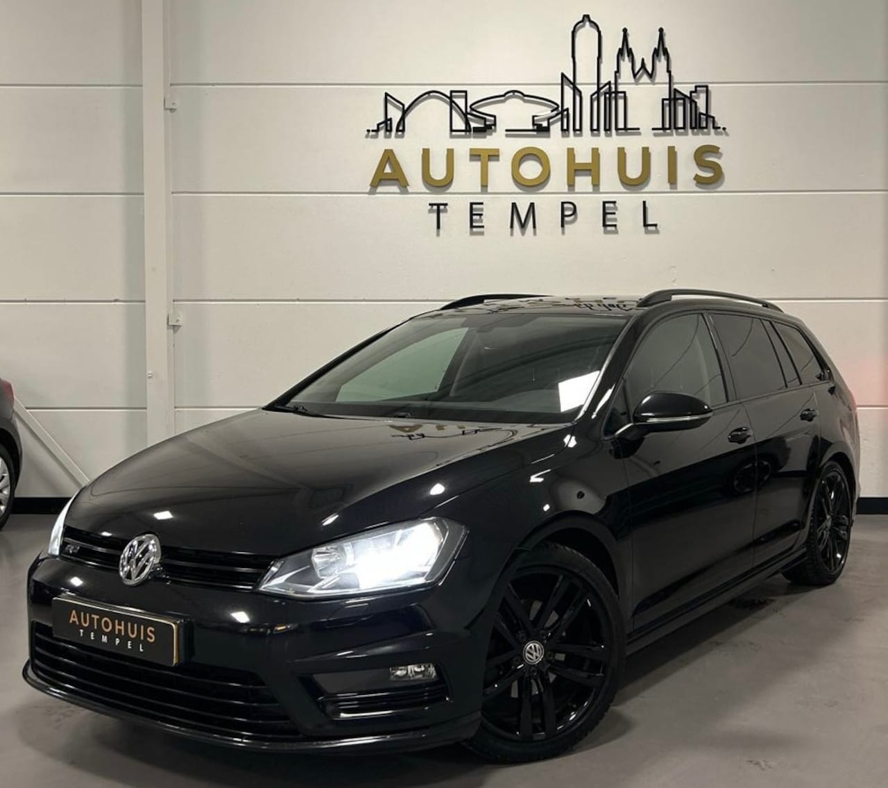 Volkswagen Golf Variant - 1.4 TSI Highline Automaat R-Line Cruise Climate Camera Pdc Stoelverwarming - AutoWereld.nl