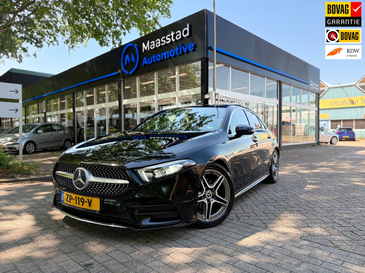 Mercedes-Benz A-klasse - 200 Business Solution AMG Automaat Pano Burmester - AutoWereld.nl