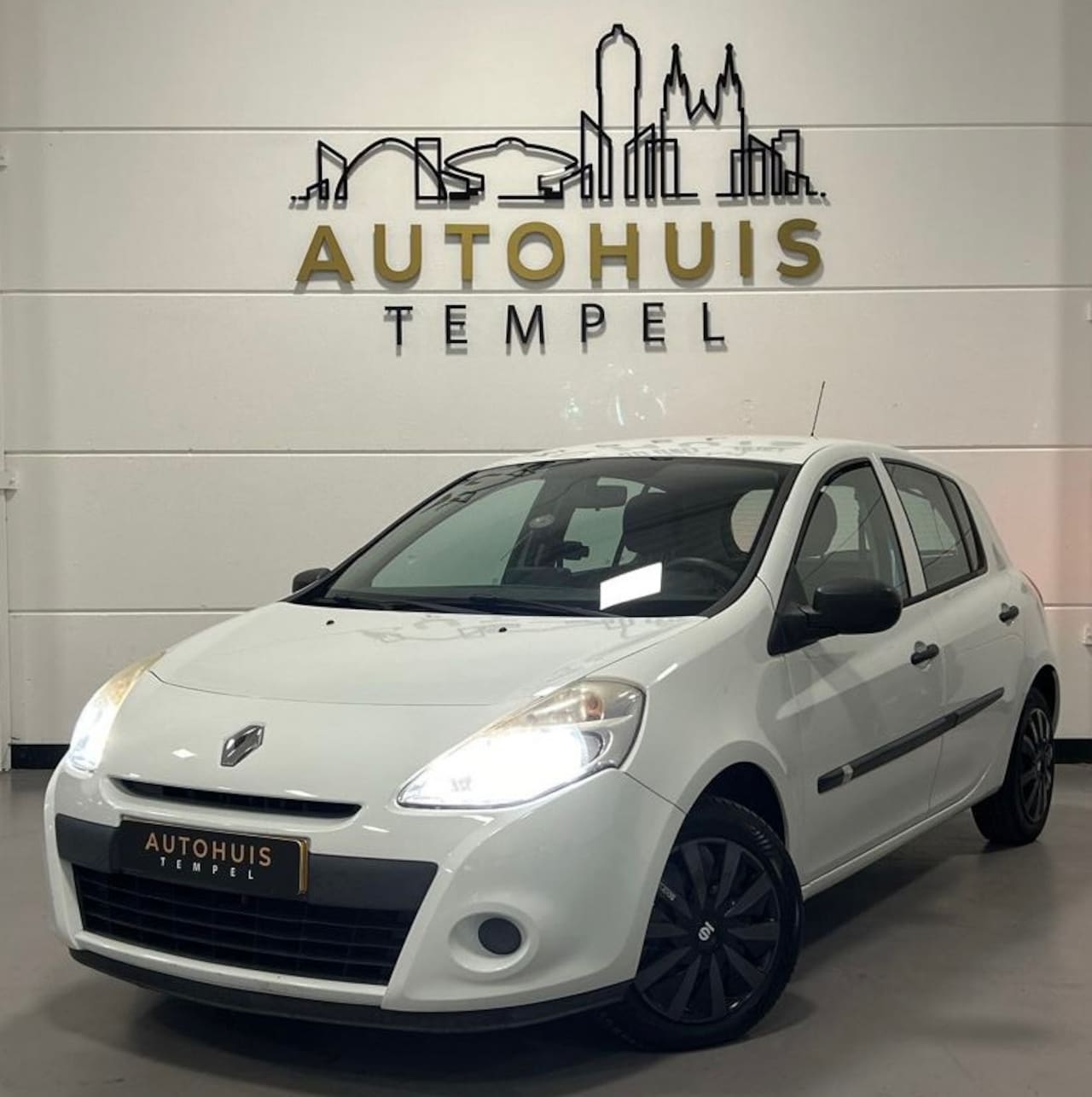 Renault Clio - 1.2 Special Line Nap Airco Navi 5Deurs Isofix Elektrische Ramen - AutoWereld.nl