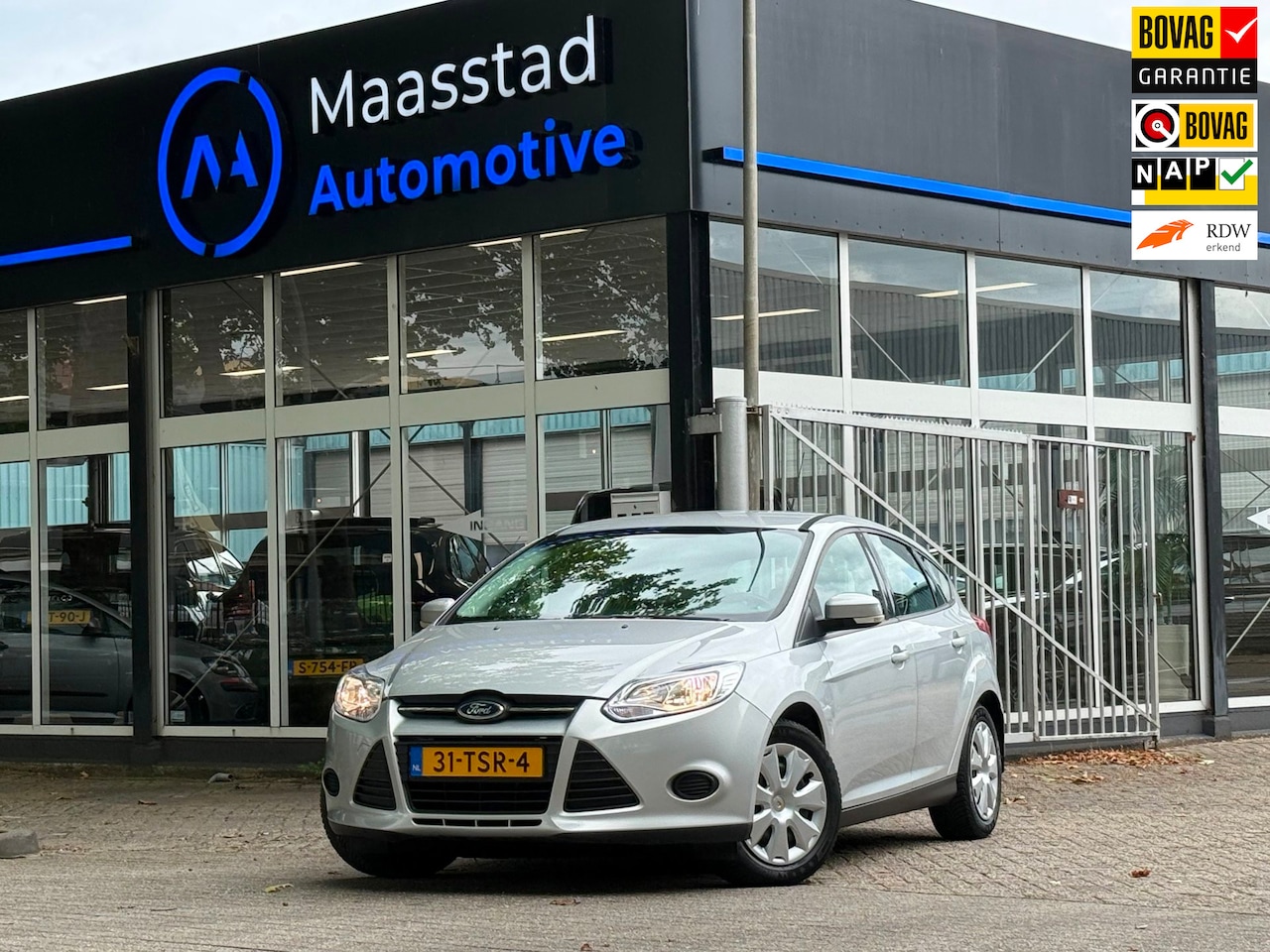 Ford Focus - 1.6 TI-VCT Trend Lage KMs Airco Volle onderhoudshistorie - AutoWereld.nl