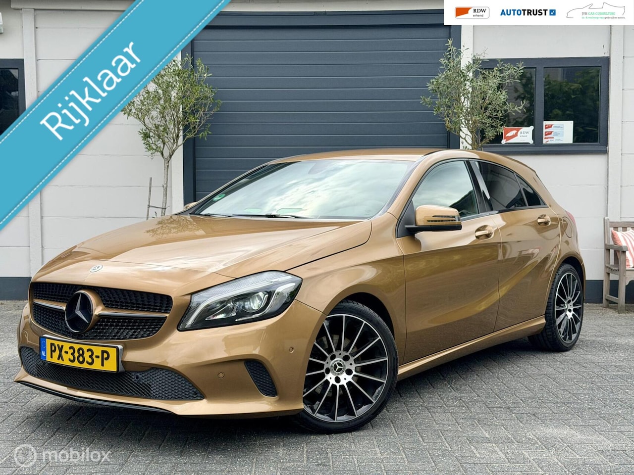 Mercedes-Benz A-klasse - 180 Bus. Sol. AMG|RIJKLAAR|CAMERA|NAV|NAP! - AutoWereld.nl