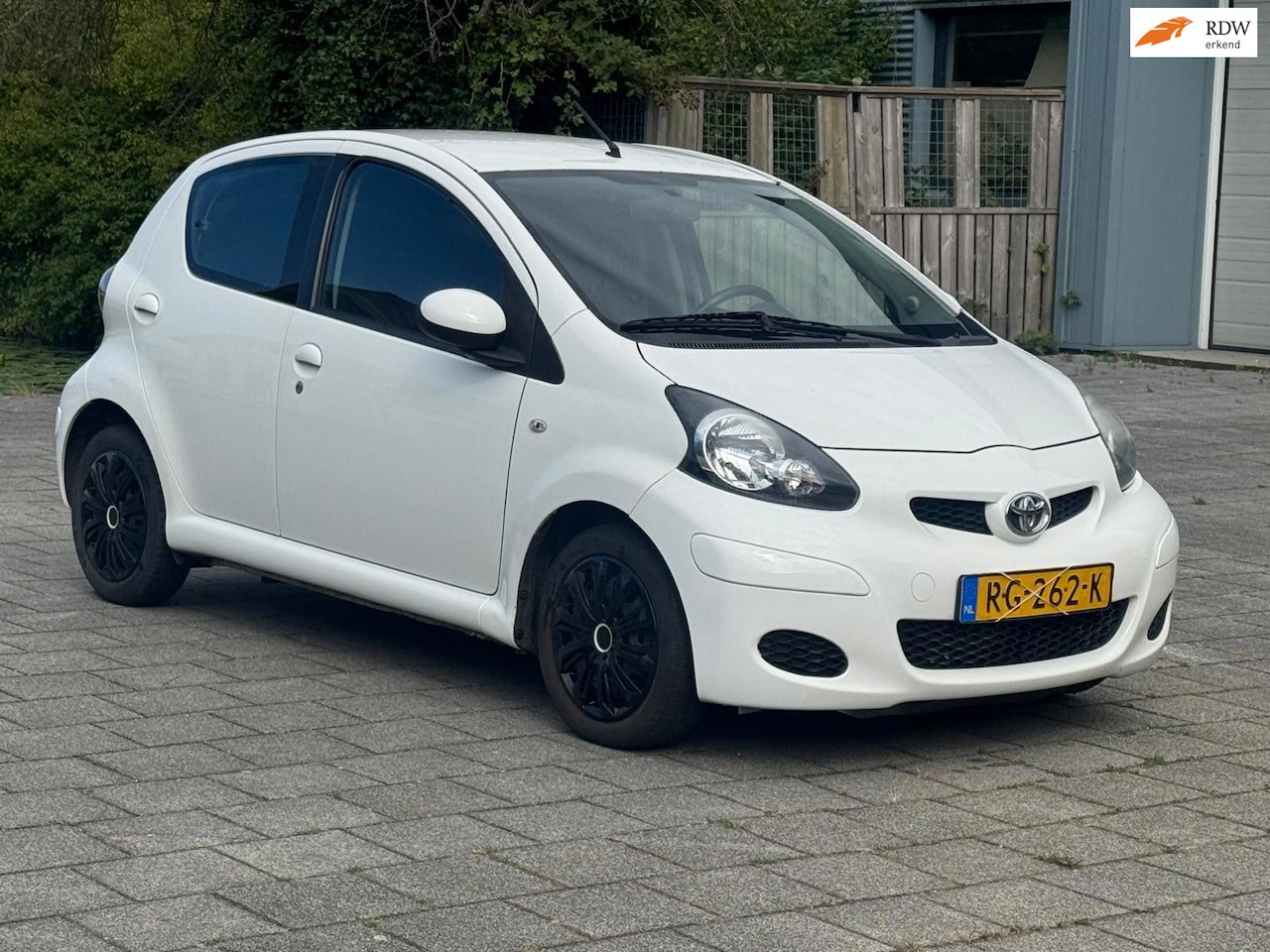 Toyota Aygo - 1.0-12V Cool/Cruisecontrol/Airco/apk 08-2027 - AutoWereld.nl