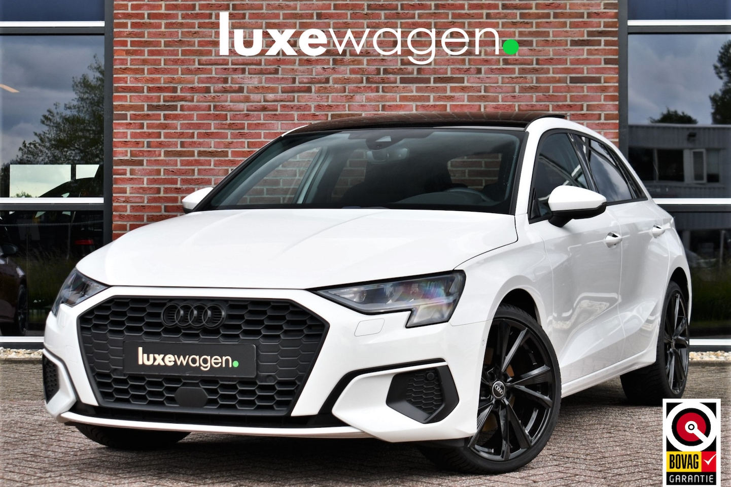 Audi A3 Sportback - 35 TFSI 150pk Pano El-Klep Keyless Optic-black Carplay - AutoWereld.nl